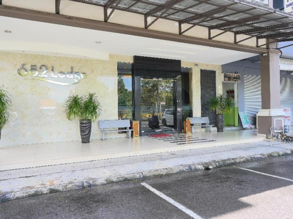 Oyo 89457 682 Lodge Bintulu Exteriér fotografie